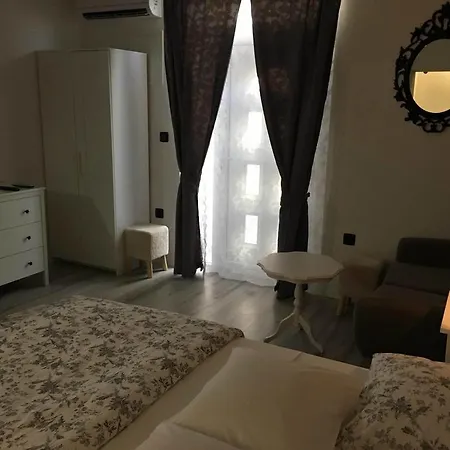 Apartament Sfinga *